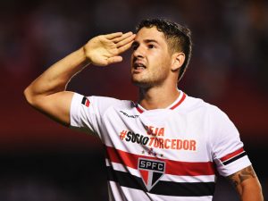 Pato foi importante para o São Paulo em 2015