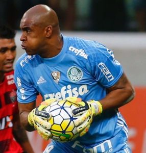 Jailson defendendo o gol do Palmeiras.
