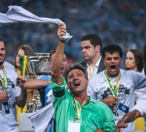 Renato Gaúcho comemorando título da Copa do Brasil de 2016. Renato Gaúcho comemorando título da Copa do Brasil de 2016.