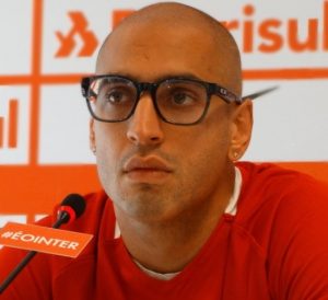 Ariel em entrevista pelo Internacional.