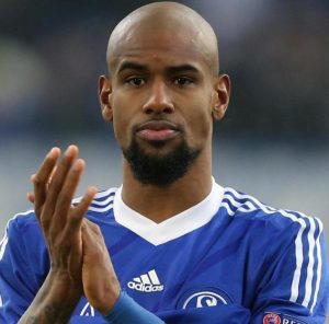 Felipe Santana na sua passagem pelo Schalke 04.