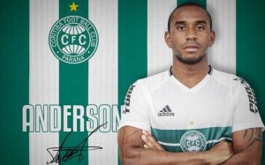 Anderson anunciado como reforço do Coritiba até final de 2017