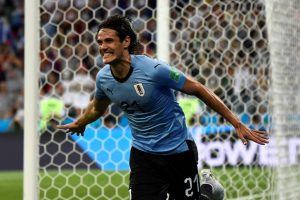 Cavani comemorando seu gol contra a Portugal.