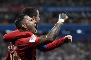 Quaresma comemorando seu gol contra o Irã.