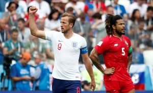 Kane comemorando um de seus gols contra Panamá.