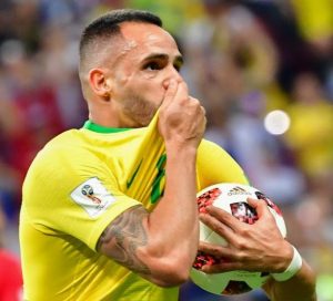 Renato Augusto após marcar o gol brasileiro.